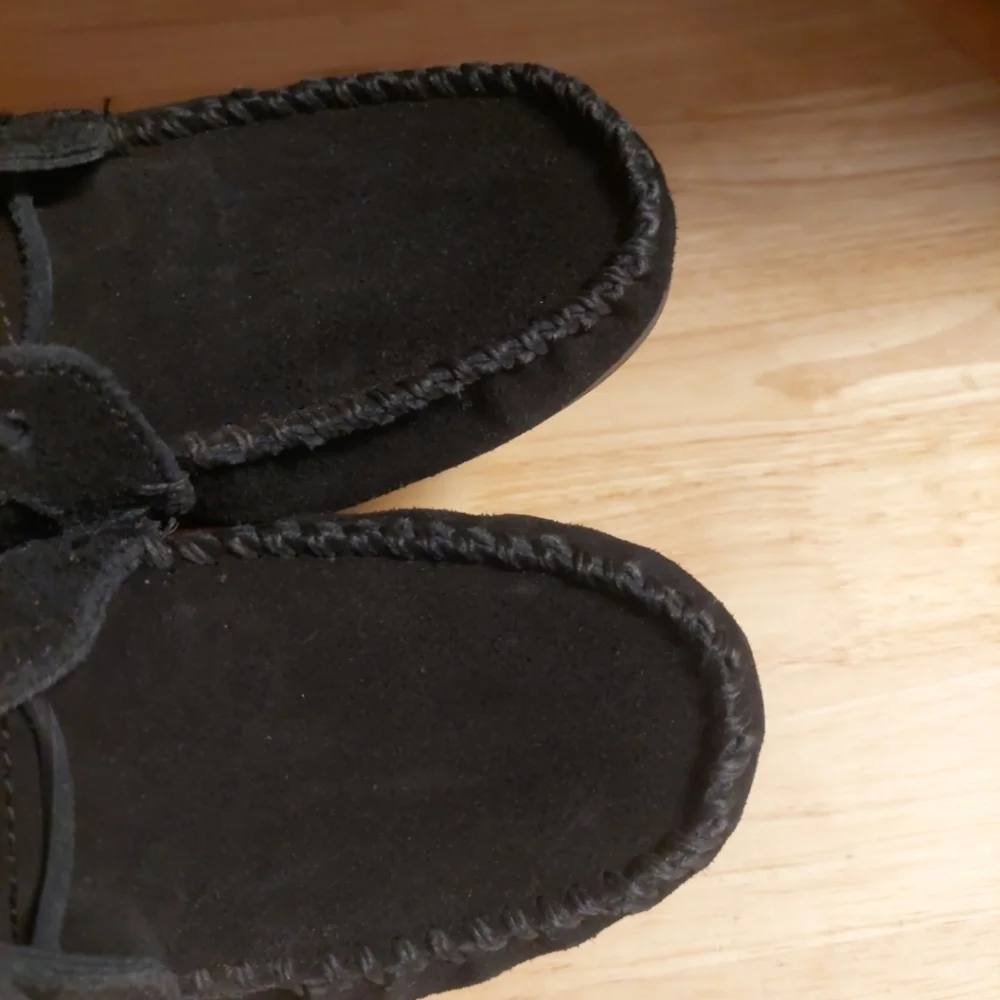 Minnetonka Men's Black Suede Leather Lace Up Chukka Boots EUC 8 Boho Minimalist